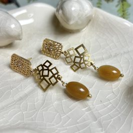AROS PIEDRA NATURAL ENCHAPADO EN ORO
