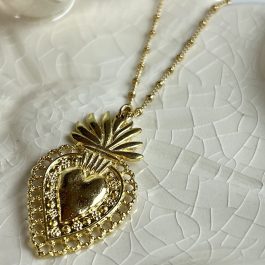 COLLAR CORAZON DETENTE ENCHAPADO EN ORO