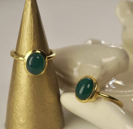 ANILLO SIMPLE PIEDRA NATURAL ENCHAPADO EN ORO