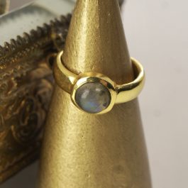 ANILLO SIMPLE PIEDRA NATURAL ENCHAPADO EN ORO