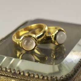 ANILLO SIMPLE PIEDRA NATURAL ENCHAPADO EN ORO