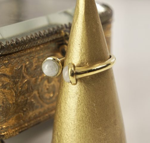 ANILLO PIEDRA NATURAL ENCHAPADO EN ORO - Imagen 2